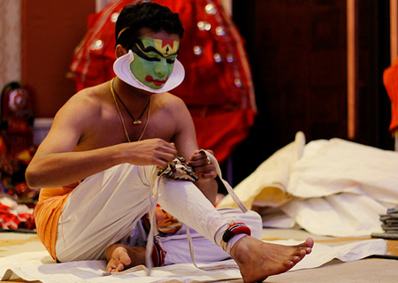 kathakali costume